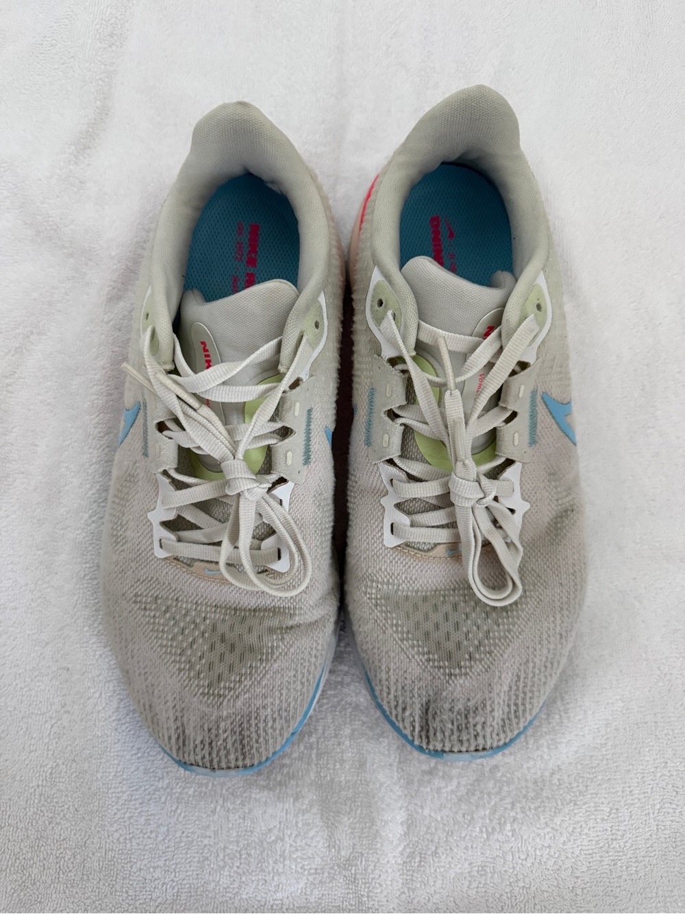 Nike Vomero 17 Running Shoes